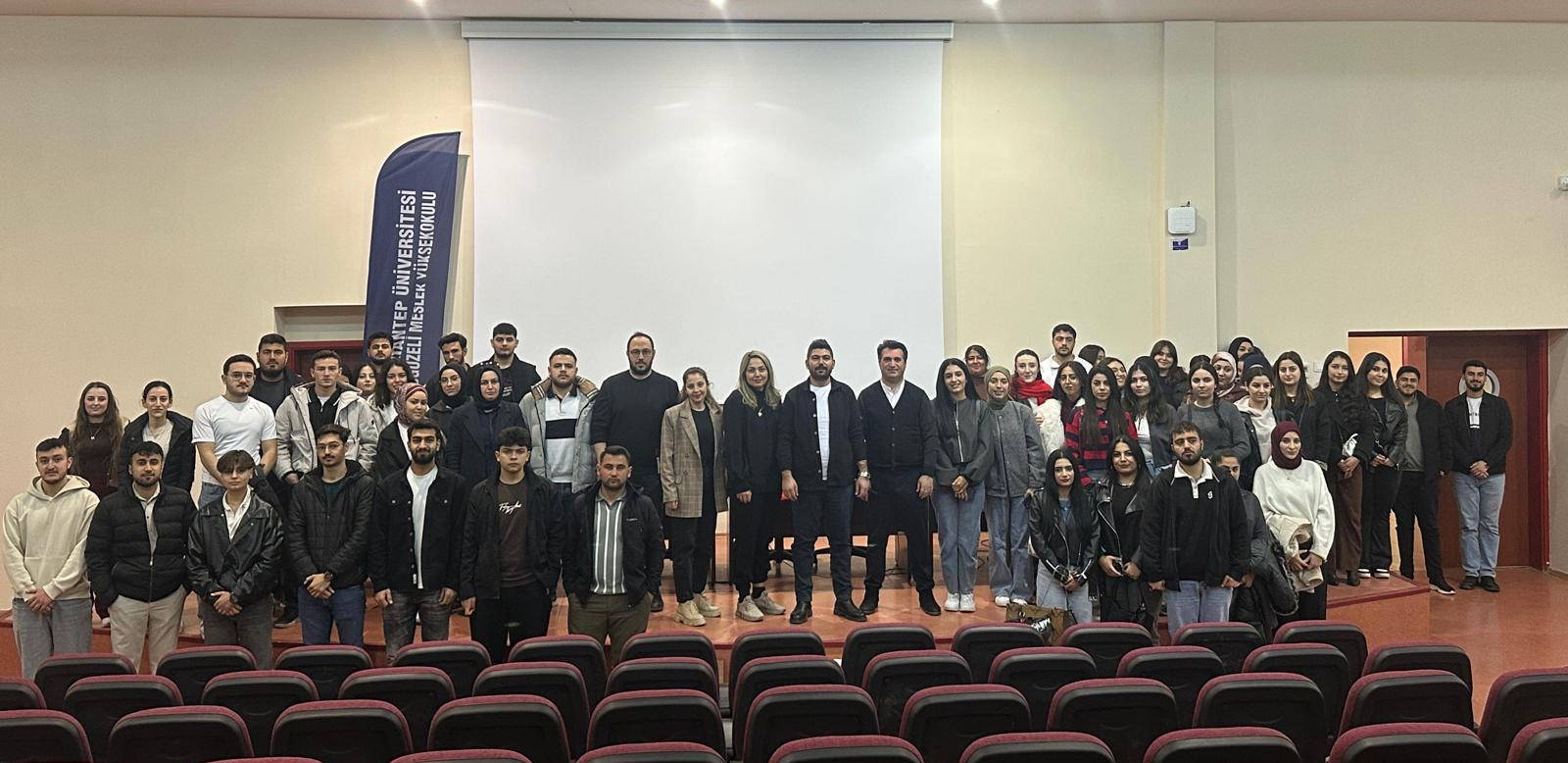 GAÜN OĞUZELİ MESLEK YÜKSEKOKULUNDA MEZUN-KARİYER BULUŞMALARI ETKİNLİĞİ